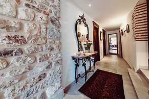 Villa Nepos Hotel