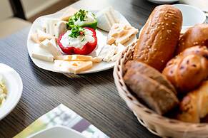 Aviv Holiday Flat