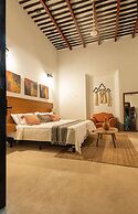 Casa Dos Lirios Boutique B&B
