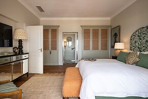 La Fontaine Guest House