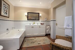 La Fontaine Guest House