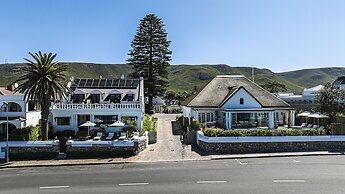 La Fontaine Guest House