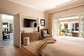La Fontaine Guest House