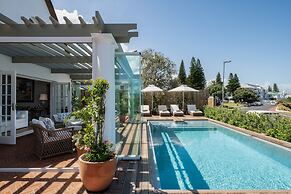 La Fontaine Guest House