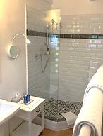 Darling Lodge Guest House