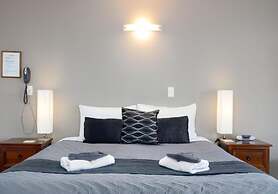 Kings Gate Motel