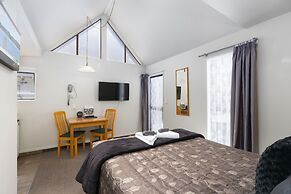 Kings Gate Motel