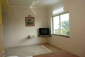 Hotel Raviraj