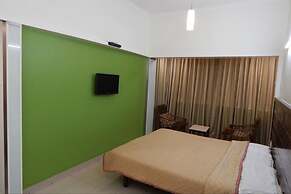 Hotel Raviraj