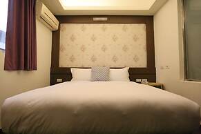 New Rise Hotel