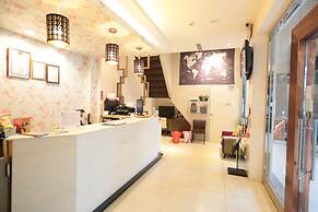 New Rise Hotel