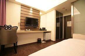 New Rise Hotel