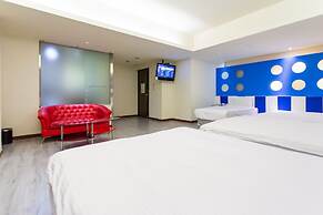 New Rise Hotel