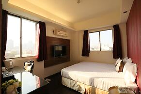 New Rise Hotel