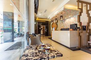 New Rise Hotel