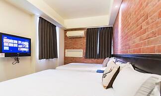 New Rise Hotel