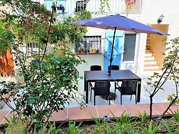 B&B With Charm - Quiet With Kitchen & sw Pool