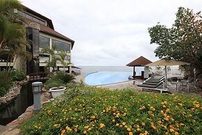 Malaika Beach Resort