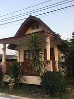 Baan Bangwua Resort