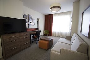 Fiesta Inn Suites Aeropuerto del Bajío