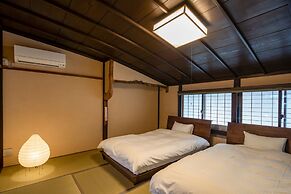 Obama Machiya Stay