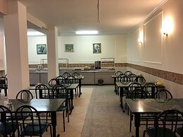 Lelux Hotel
