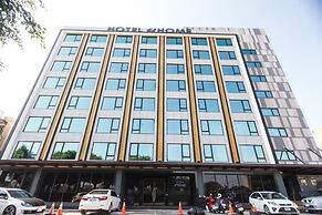 eHOME Hotel