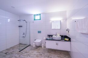 Greenbeach Hotel