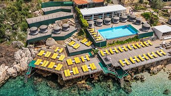 Greenbeach Hotel