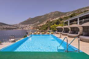 Greenbeach Hotel
