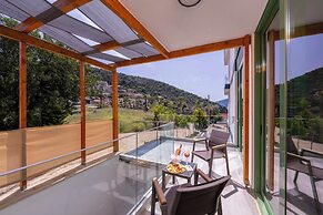 Greenbeach Hotel