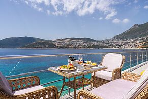 Greenbeach Hotel