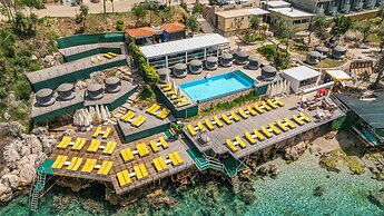 Greenbeach Hotel