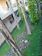 Savita Garden Inn