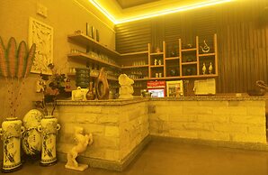 Savita Garden Inn