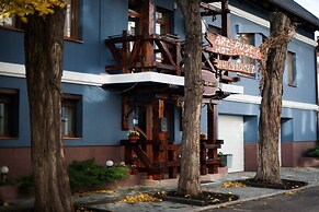 Art Rustic Hotel