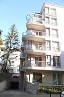 Lubata Apartments