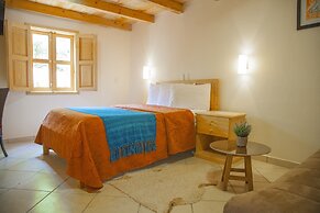 Hotel Adobe & Teja