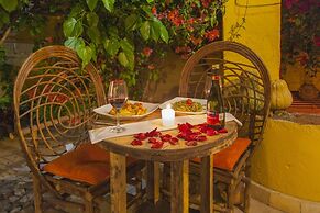 Hotel Adobe & Teja