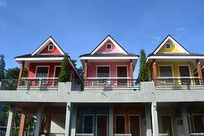 Toffee House Resort