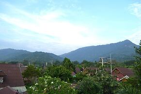 Toffee House Resort