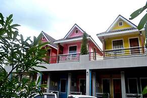 Toffee House Resort