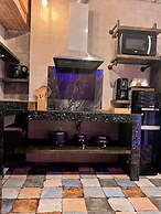 CLOCKWORKORANGE Luxury Suites