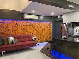 CLOCKWORKORANGE Luxury Suites