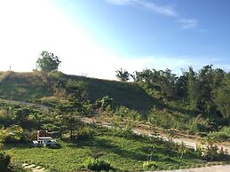 Baan Auemdao Resort