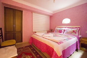 Nil Story House