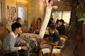 Nil Story House