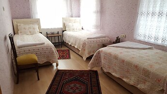 Nil Story House