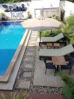 Nika's House
