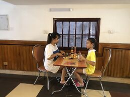Viet Nhat Halong Hotel